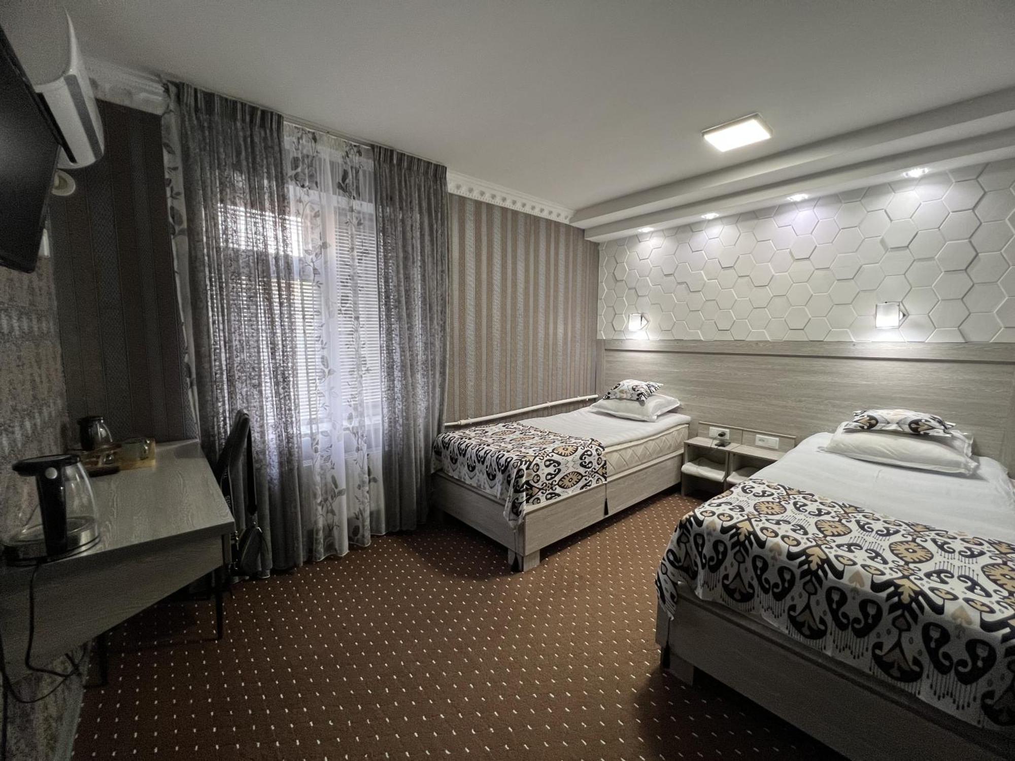 Status House Hotel Fergana Exterior photo